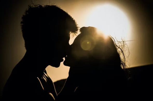 Kuss-Bilder-HD-Lippen-Bild-Fur-Die-Liebe-Foto