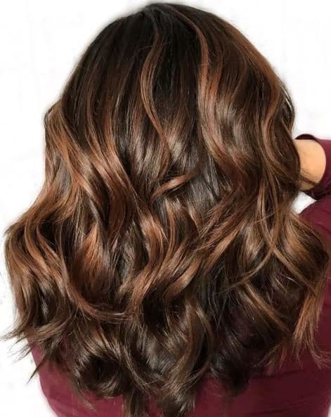 braune haare mit karamell highlights, dunkel braune haare mit karamell highlights, braune haare mit karamell highlights glatt,